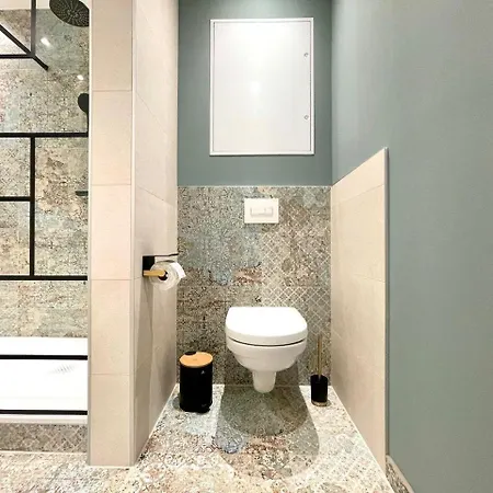 Premium-penthouse-w46 *