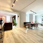 Premium-penthouse-w46